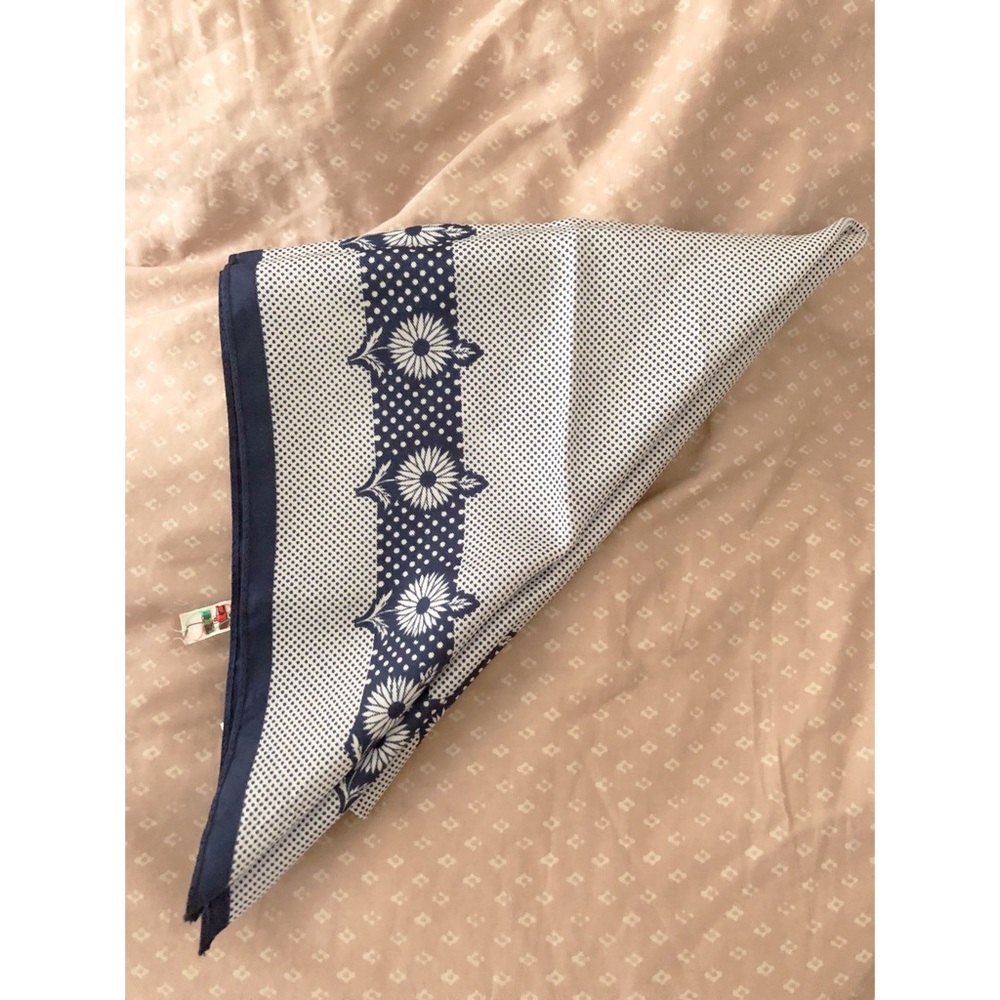 Vintage silk neck scarf/ bandana